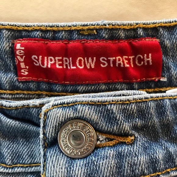 Vintage Levi’s SuperLow Stretch Denim Shorts (13 Junior) - Picture 4 of 15